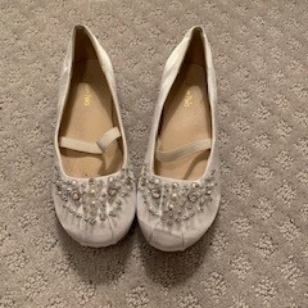 Girls Dream Pairs Aurora Flat- White Size 3